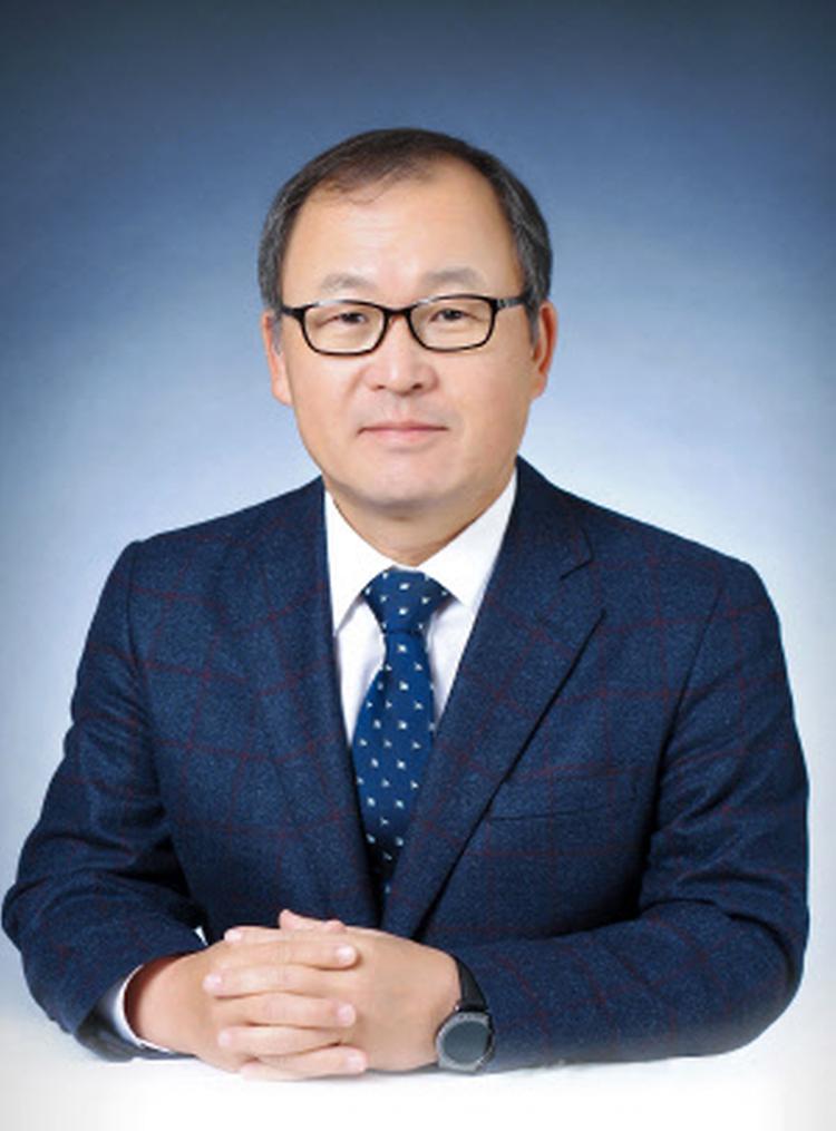 Prof. Doosung Lee